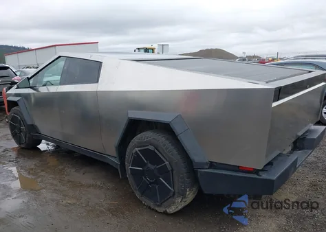 2024 Tesla Cybertruck All-Wheel Drive from USA, damaged, VIN 7G2CEHEDXRA012481